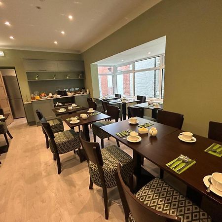 Hamilton Court Hotel Hoole Chester Dış mekan fotoğraf