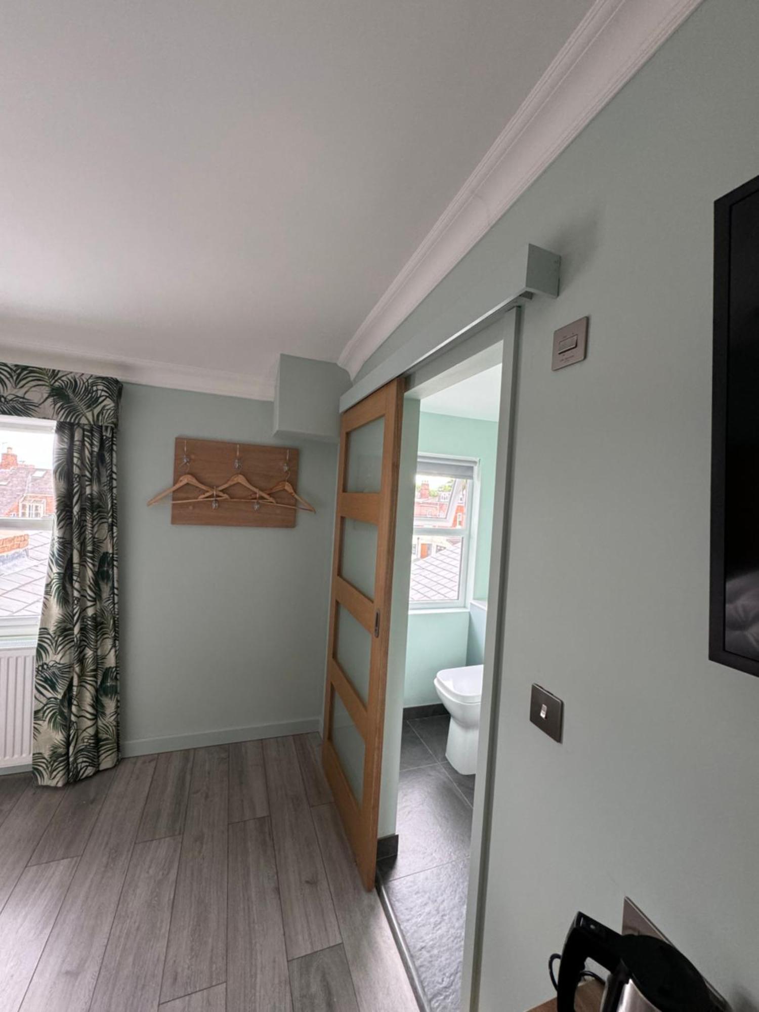 Hamilton Court Hotel Hoole Chester Dış mekan fotoğraf
