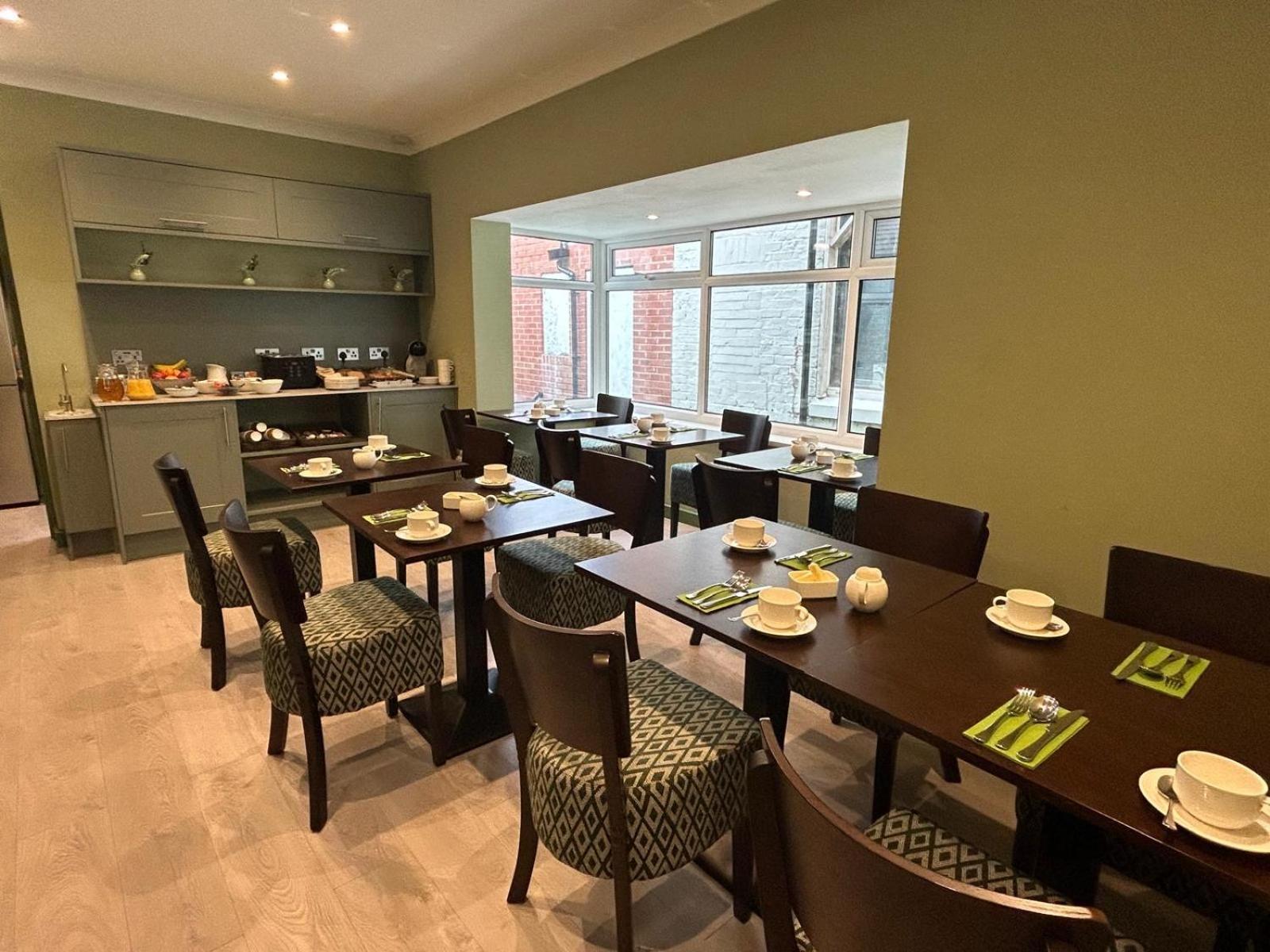 Hamilton Court Hotel Hoole Chester Dış mekan fotoğraf